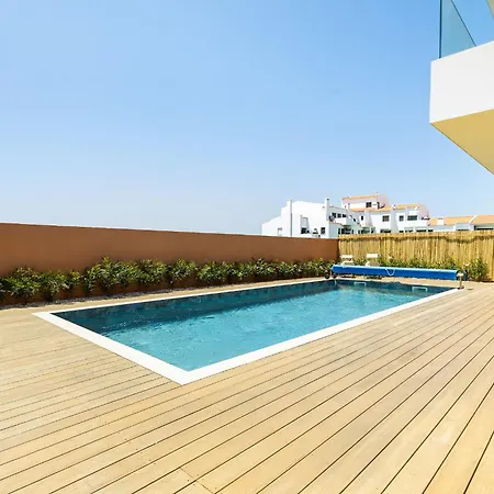 Victoria Atlantica فيلة ساغريش